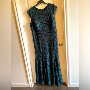 Dark Green Nightway Formal Dress, Size 20